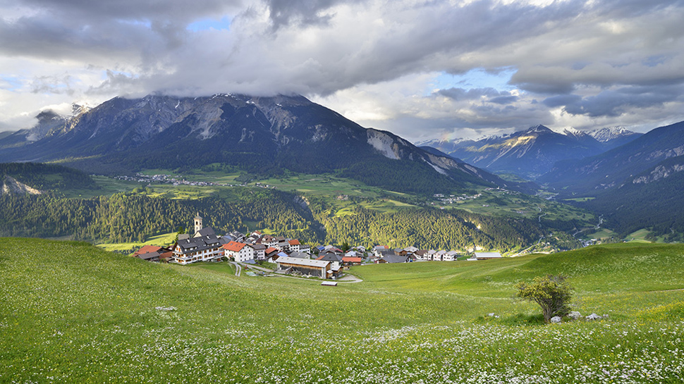Intakte Dörfer im Albulatal (© Lorenz A. Fischer).