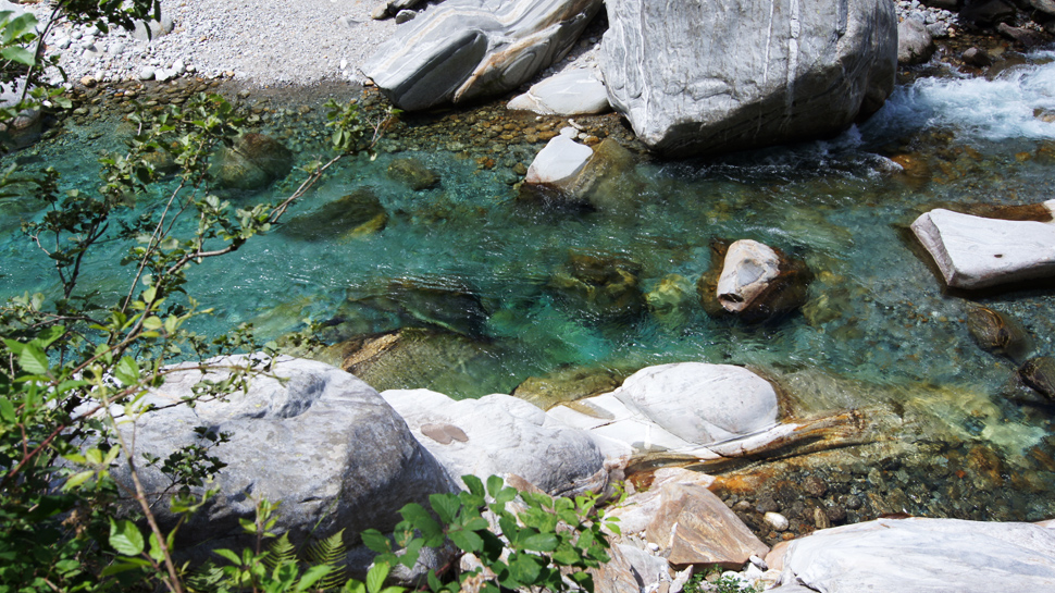 Wanderungen entlang von Flüssen und Seen