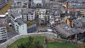 Sion: Blick vom Schloss Tourbillon auf die Altstadt.