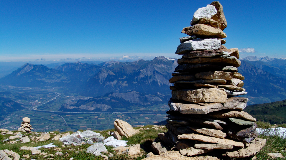 Die Wanderungen am Pizol bieten spektakuläre Ausblicke aufs St. Galler Rheintal