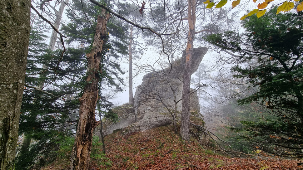 Rundwanderung zum Roc de Courroux