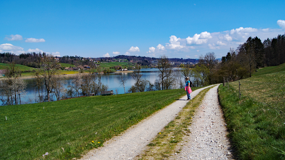 Die Wanderung startet in Bern-Brünnen und bietet viele Ausblicke auf den Wohlensee.